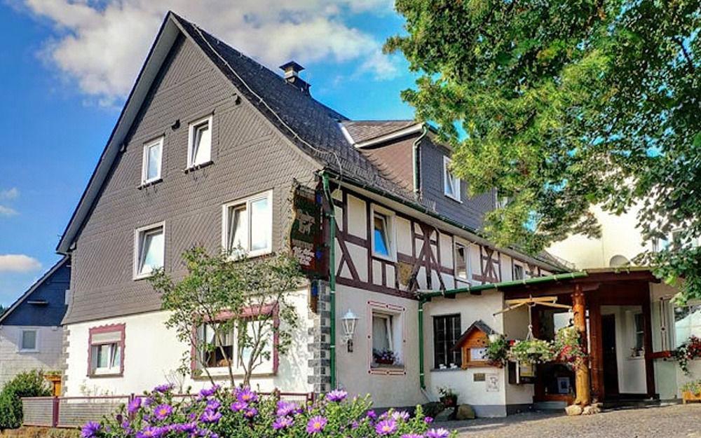 Hotel Restaurant Lindenhof Bad Laasphe Exterior photo