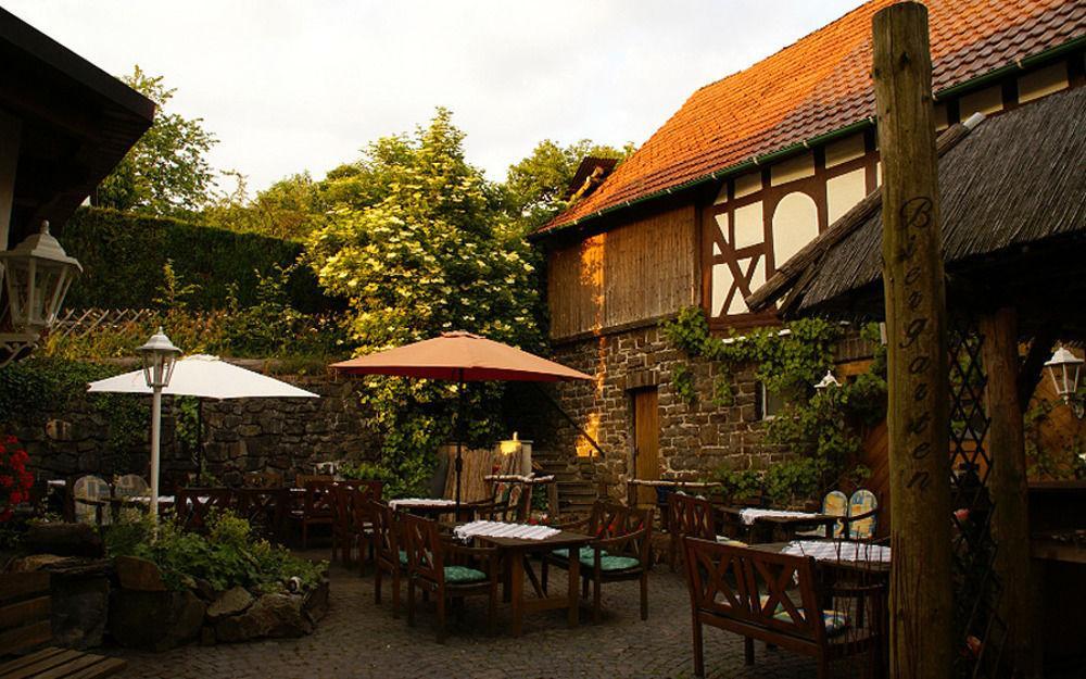 Hotel Restaurant Lindenhof Bad Laasphe Exterior photo